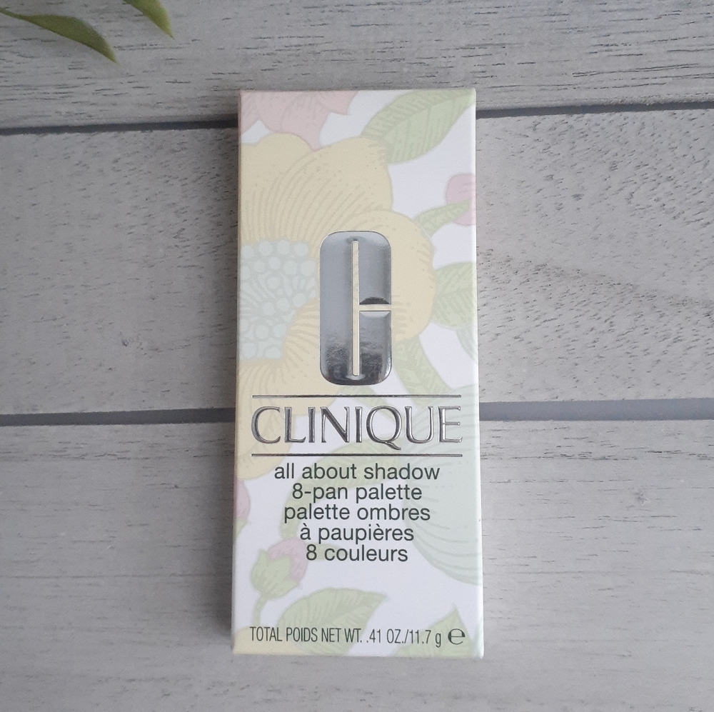 Clinique All About Shadow 8-Pan Nudes Palette